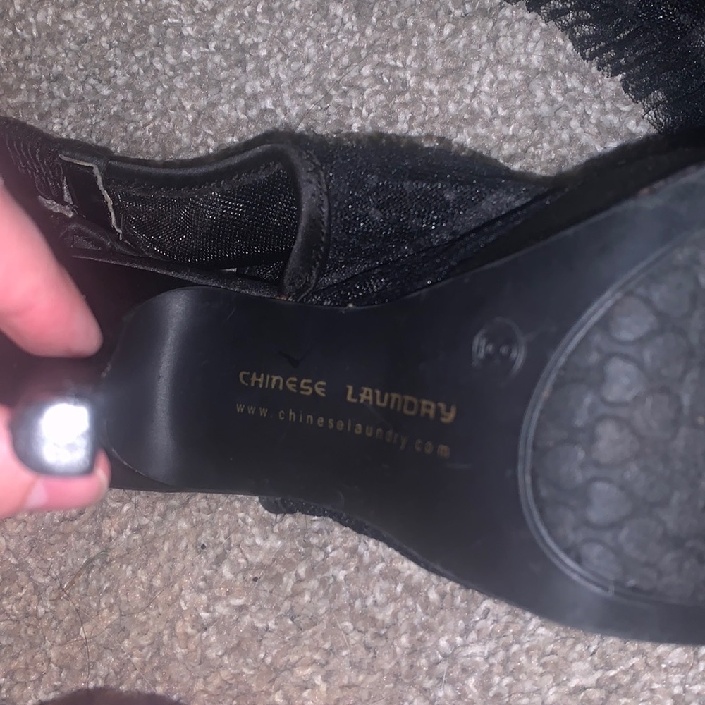 Chinese laundry brand high heels. Lightly used. - Picture 5 of 7